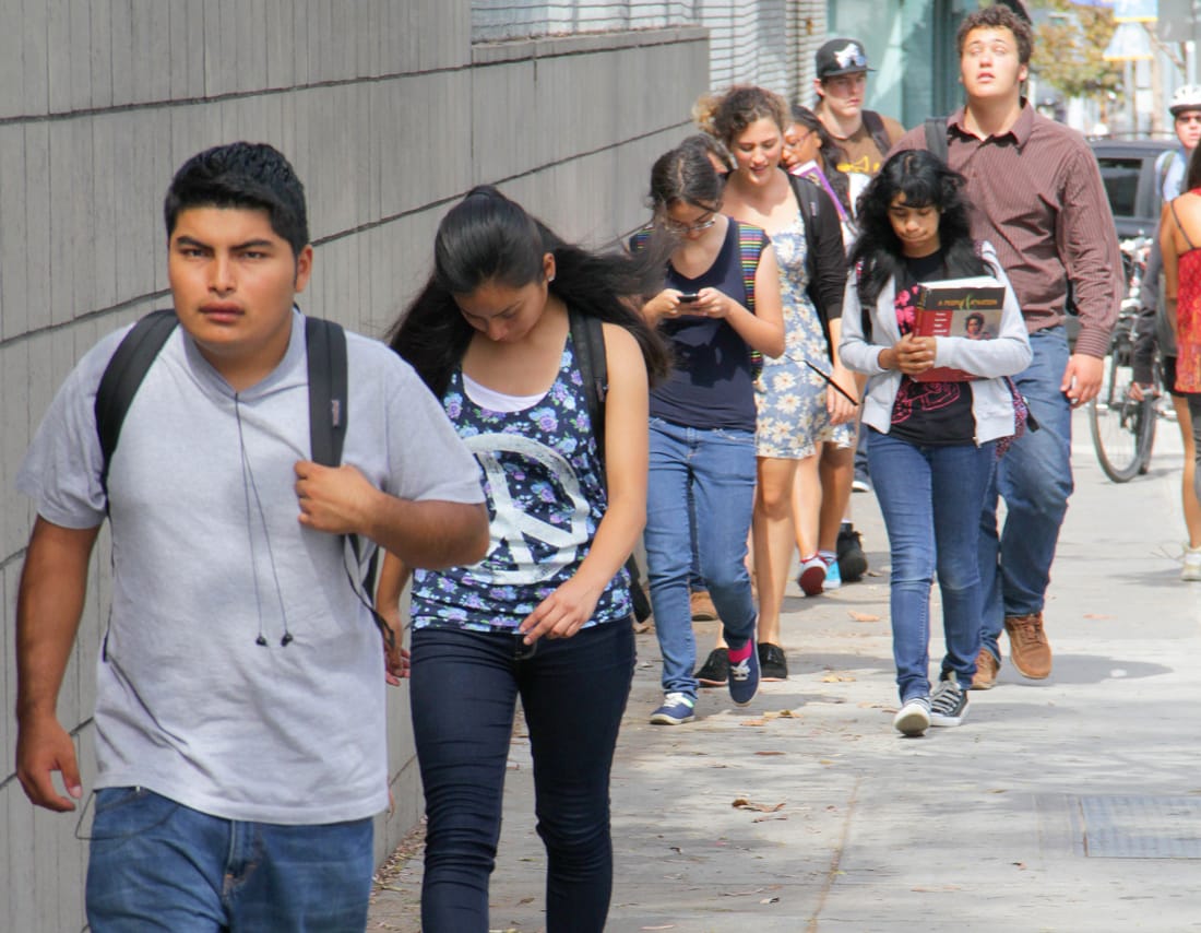 Students leave Samohi after school. (File photo)