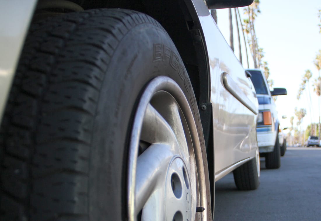 Cars park along Fourth Street just north of California Avenue. (Photo by Daniel Archuleta)