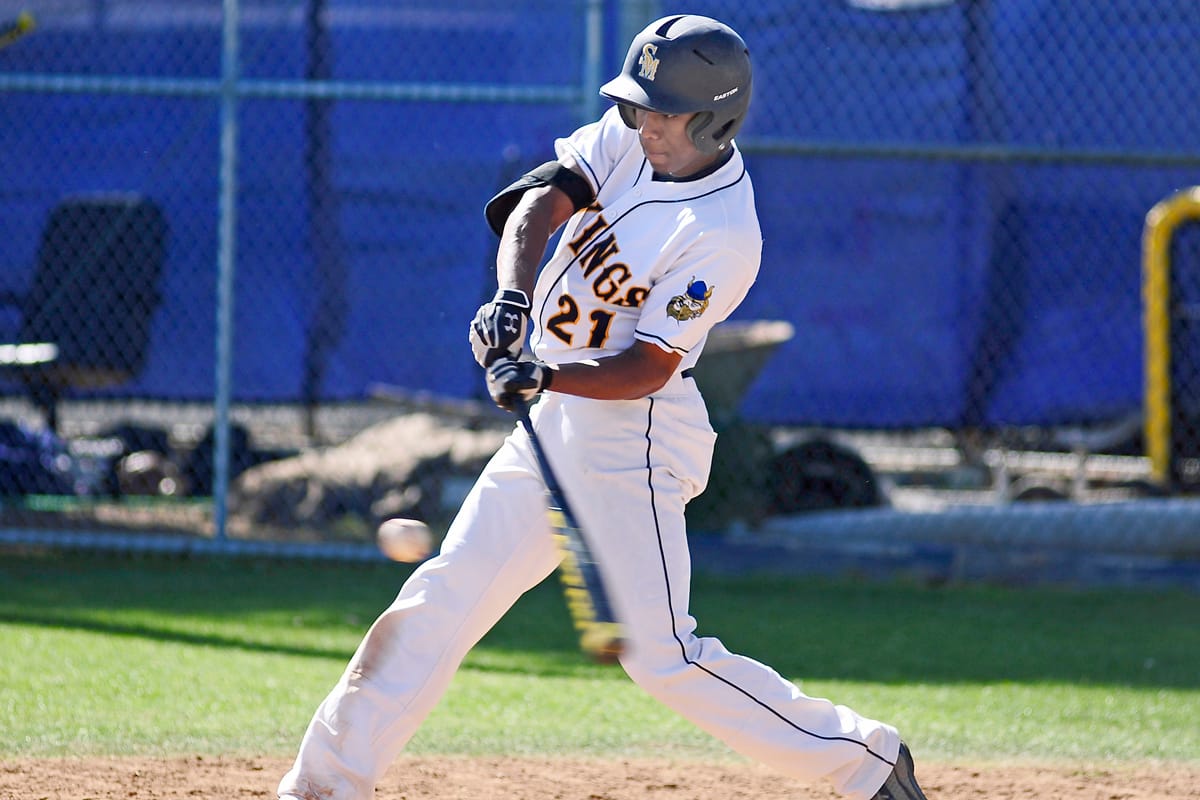 Samohi's Alex Turner takes a swing against Inglewood earlier this season. (File photo)