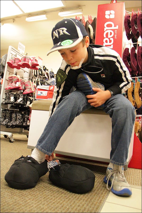 100512_FEA alex petrakos