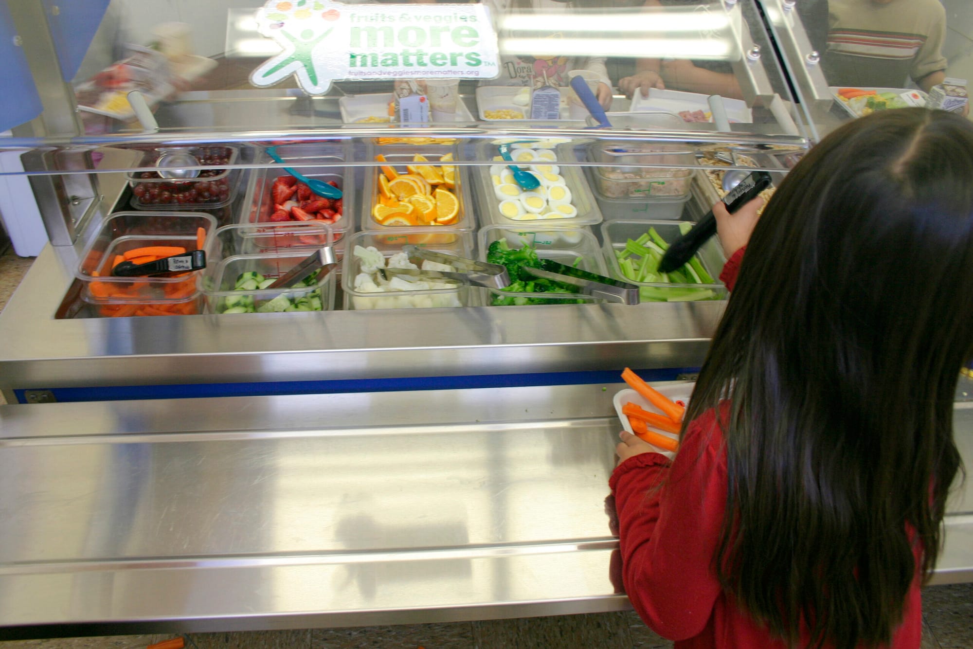 Three local elementary schools are taking part in a contest to eliminate trash from school lunches. (Kevin Herrera kevinh@www.smdp.com)