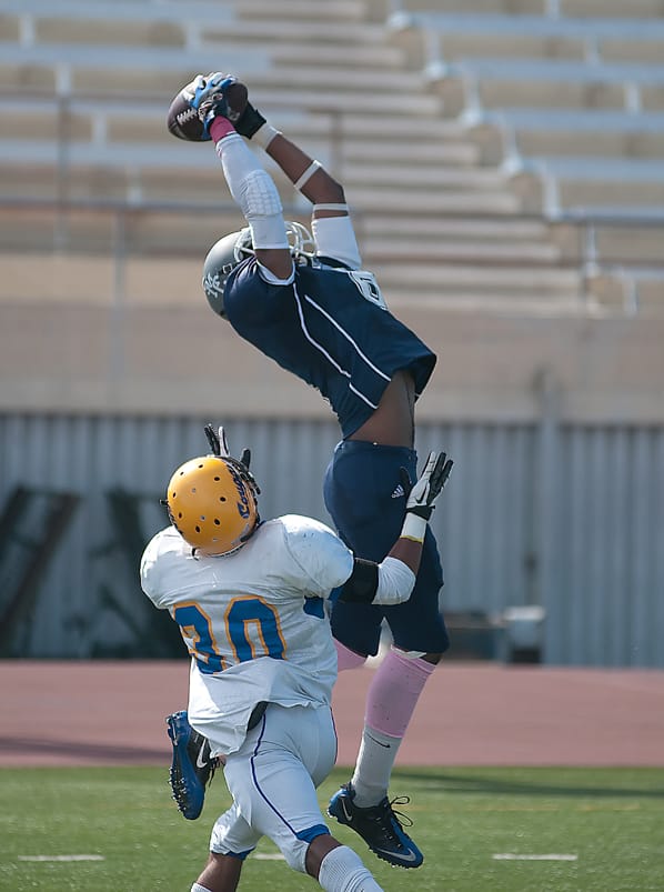 101512 _ X smc football