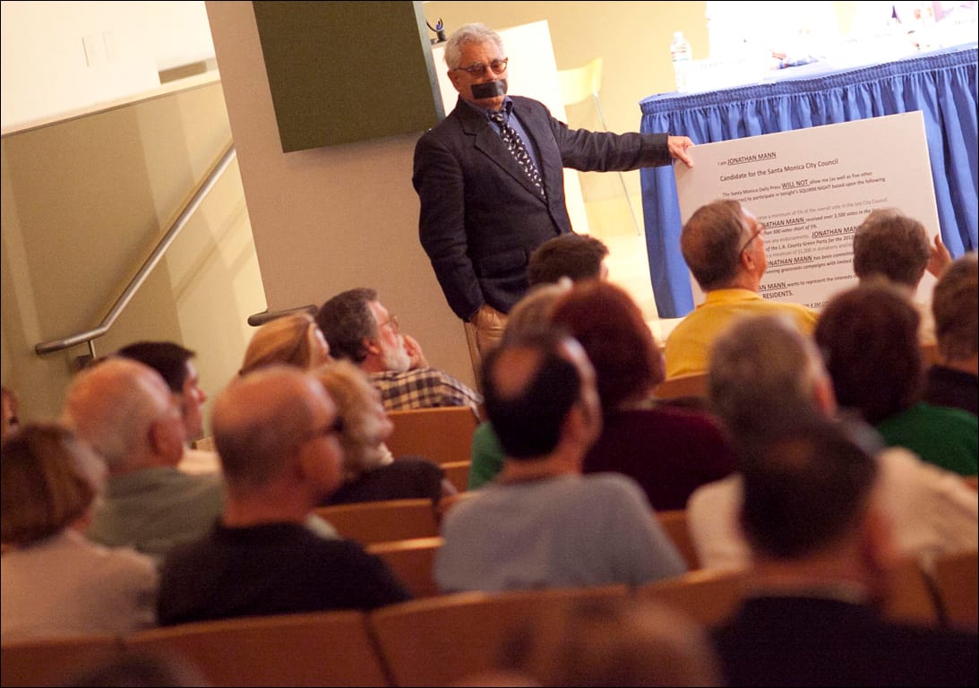 101712 _ CTY squirm night