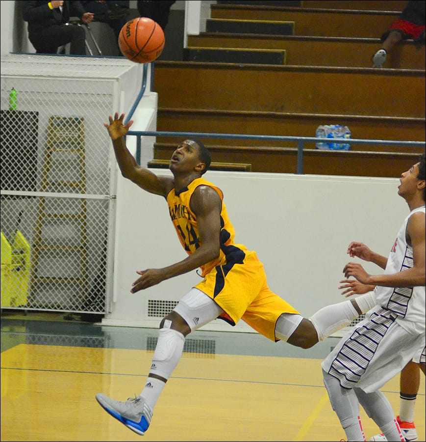 121012 _ X samohi b hoops 1