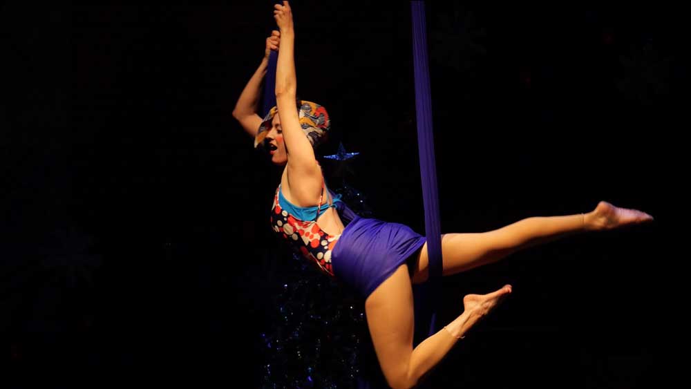 Check out a variety of live performers during The Actors' Gang production of 'Queen Family's Very Special Holiday Special,' which is sure to entertain. (Photo courtesy The Actors' Gang)