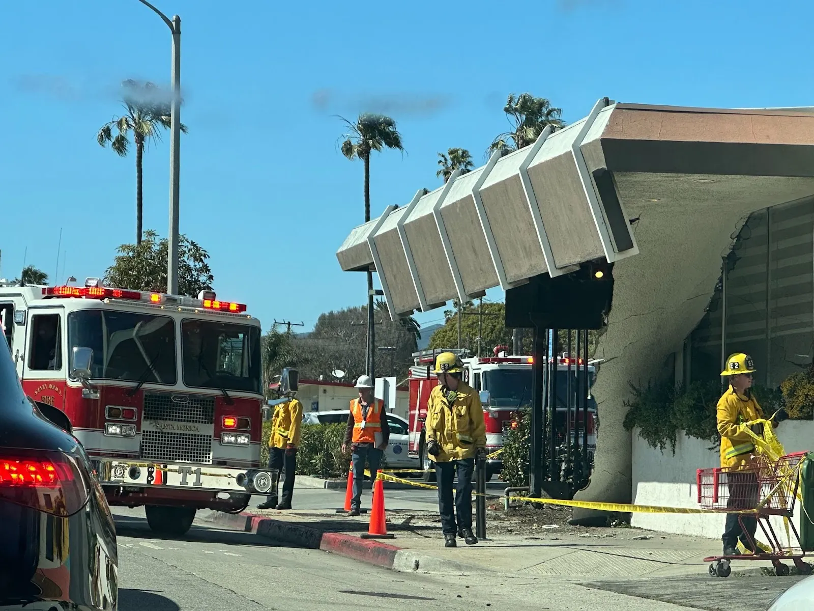 nonstop sushi 3 Fire fighters respond to the collapsed ceiling outside of Nonstop Sushi and Sake Bar on Lincoln Boulevard